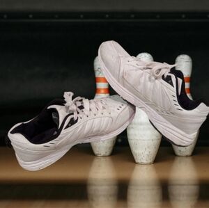 Men's bowling shoes